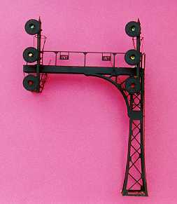 Double track interlocking signal